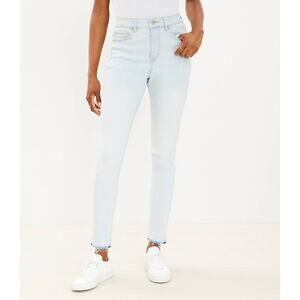 LOFT Unpicked Hem High Rise Skinny Jeans in Soft Blue Light Wash  Sz 24 🩵👖🩵